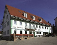 Khách sạn Zum Spitzbuam (Attenkirchen, Đức)