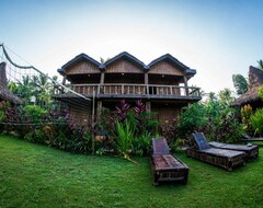 Hotel Red Island Surf Camp (Banyuwangi, Indonesia)