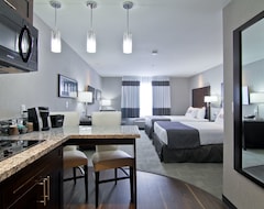 Hotel Home Inn & Suites Saskatoon South (Saskatoon, Canada)