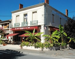 Hotel Cafe De La Gare (Sainte-Foy-la-Grande, France)