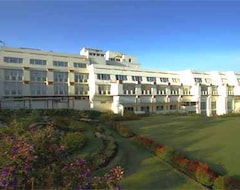 Hotel Howard Johnson The Monarch (Udhagamandalam, India)