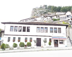 Khách sạn Omer (Berat, Albania)