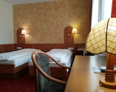 Hotel Wirt im Feld (Steyr, Østrig)