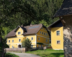 Hotelli Brunner - Ferienwohnung Im Hühnerhotel (Kolbnitz, Itävalta)