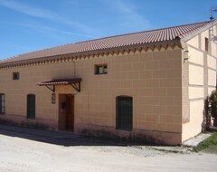 Casa rural La Candela (Santiuste de San Juan Bautista, İspanya)