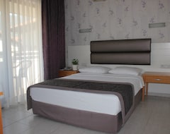 Hotelli Bonjour (Icmeler, Turkki)