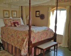 Bed & Breakfast Strawberry Farm B and B (Muscatine, USA)