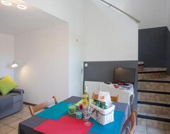 Cijela kuća/apartman Duplex 4 Personnes A 200m De La Mer (Hyeres, Francuska)