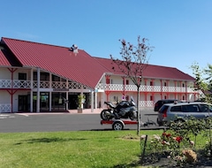 Khách sạn Fasthotel Montmarault - Auberge Du Grand Champ (Montmarault, Pháp)
