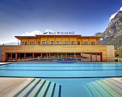 Khách sạn Garda Sporting Club Hotel (Riva del Garda, Ý)