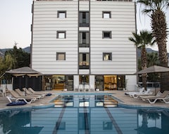 Kınalıkaya Beach Hotel (Güzelçamlı, Türkiye)