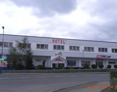 Hotelli Karkonosze (Jelenia Góra, Puola)