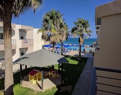 Khách sạn Beach Hotel (Rethymnon, Hy Lạp)