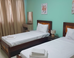 Bed & Breakfast M2R Apartelle (Balasan, Filipinas)
