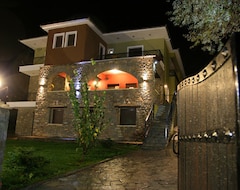 Nhà trọ Casa Calda (Krania, Hy Lạp)