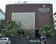 Khách sạn Silvete Hotel (Lucknow, Ấn Độ)