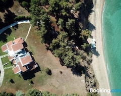 Toàn bộ căn nhà/căn hộ Summerday Villa Private Beach (Nea Iraklia, Hy Lạp)