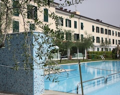 Khách sạn Santa Caterina Park hotel (Sarzana, Ý)