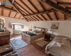 Toàn bộ căn nhà/căn hộ Casa Del Priore (Lari, Ý)