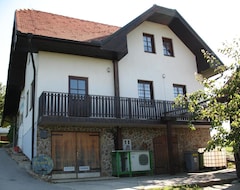 Otel Turisticna Kmetija Dervaric (Ljutomer, Slovenya)