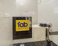 Khách sạn Fabhotel Jr Residency (Puducherry, Ấn Độ)