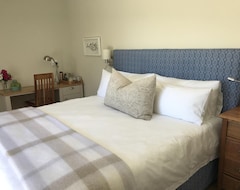 Bed & Breakfast Cornerstone Manor (Grahamstown, Nam Phi)