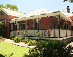 Khách sạn Maleny Lodge (Maleny, Úc)