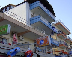 Otel Delfini (Paralia Katerinis, Yunanistan)