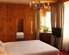 Khách sạn Unique Hotel Eden Superior (St. Moritz, Thụy Sỹ)