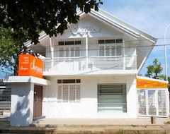 Majatalo Orange Mangrove Pension House (Puerto Princesa, Filippiinit)