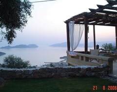 Toàn bộ căn nhà/căn hộ Melolia A1 Holiday homes with pool and wonderful view at sunset (Alyki, Hy Lạp)