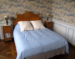 Toàn bộ căn nhà/căn hộ Bed And Breakfast At The Château De Brantigny, Des Reaulx (Piney, Pháp)