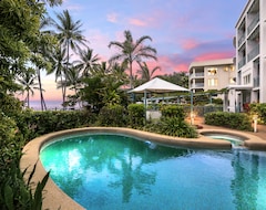 Hotel Trinity Waters Boutique Beachfront (Cairns, Australija)