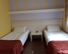 Hotel Vila Kerciku & Spa (Tirana, Albanien)