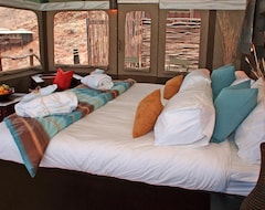 Hotel Tented Moon Mountain Lodge (Sesriem, Namibia)
