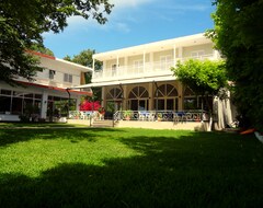 Khách sạn Avra Beach (Nidri, Hy Lạp)