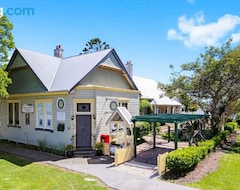 Bed & Breakfast The Old Bank Gladstone Licensed Restaurant & Boutique Accommodation (Kempsey, Australia)