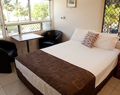 Hotel Strand Motel (Townsville, Australia)