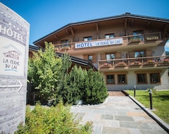 Hotel La Ferme du Lac (Thyez, France)