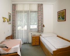 Bed & Breakfast Parkpension Billroth (Bad Hall, Áo)