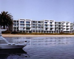 Aparthotel Unwind @ The Frontage Apartments (Victor Harbor, Australia)