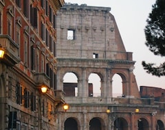 Khách sạn Martina al Colosseo (Rome, Ý)