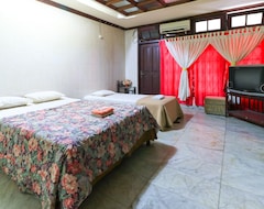 Otel Sinderella (Balikpapan, Endonezya)