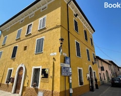 Koko talo/asunto Locanda Pieve (Dello, Italia)