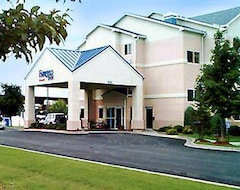 Hotel Comfort Inn & Suites Liverpool-Syracuse (Liverpool, Sjedinjene Američke Države)