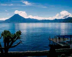 Hotel Jardines del Lago (Panajachel, Guatemala)