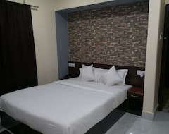 Hotel Tropical toppings & Suites (Phuentsoling, Bután)