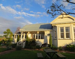 Khách sạn Cotswold Cottage (Thames, New Zealand)