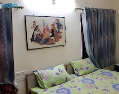 Hotel Budget Stay Between The Hills (Mount Abu, India)