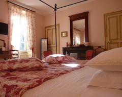 Hotelli Manoir Le Roure & Spa (Montélimar, Ranska)